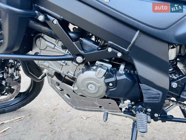 Черный Сузуки V-Strom 650, объемом двигателя 0.65 л и пробегом 40 тыс. км за 6700 $, фото 11 на Automoto.ua