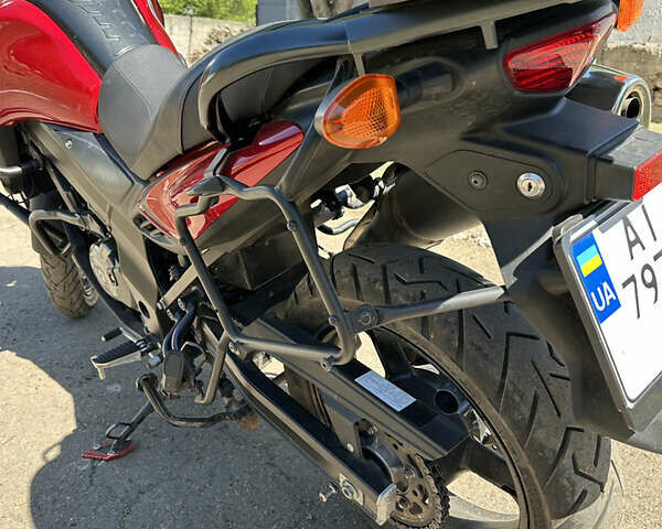 Красный Сузуки V-Strom 650, объемом двигателя 0.65 л и пробегом 28 тыс. км за 6850 $, фото 15 на Automoto.ua