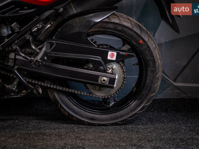 Красный Сузуки V-Strom 650, объемом двигателя 0.65 л и пробегом 11 тыс. км за 7700 $, фото 11 на Automoto.ua