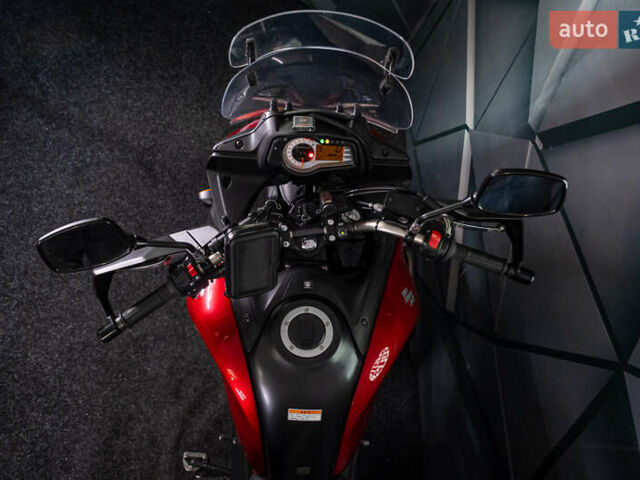 Красный Сузуки V-Strom 650, объемом двигателя 0.65 л и пробегом 11 тыс. км за 7700 $, фото 12 на Automoto.ua