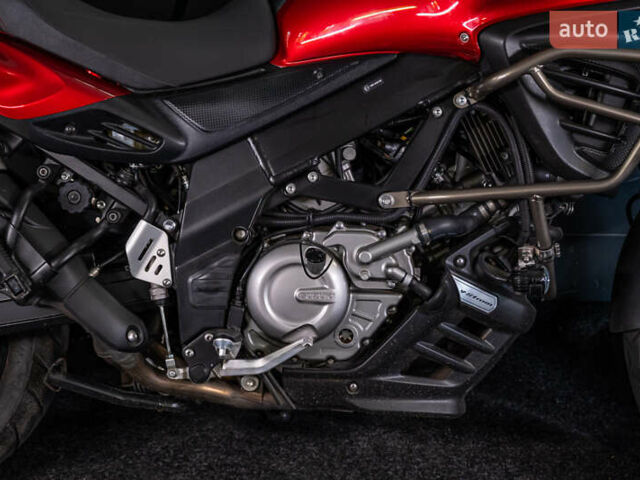 Красный Сузуки V-Strom 650, объемом двигателя 0.65 л и пробегом 11 тыс. км за 7700 $, фото 7 на Automoto.ua