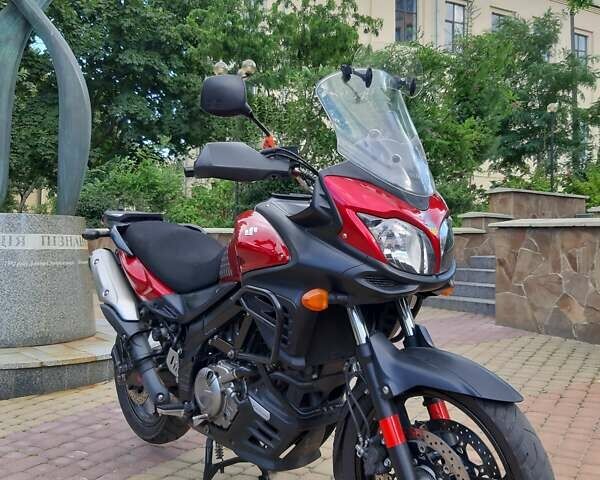 Красный Сузуки V-Strom 650, объемом двигателя 0.65 л и пробегом 81 тыс. км за 7000 $, фото 2 на Automoto.ua