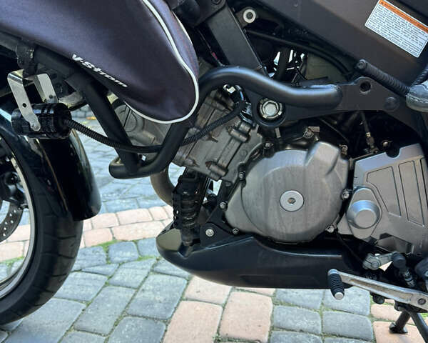 Сузуки V-Strom 650 2005 в Житомире на Automoto.ua Сузуки V-Strom 650, объемом двигателя 0.65 л и пробегом 54 тыс. км за 4900 $, фото 12 на Automoto.ua