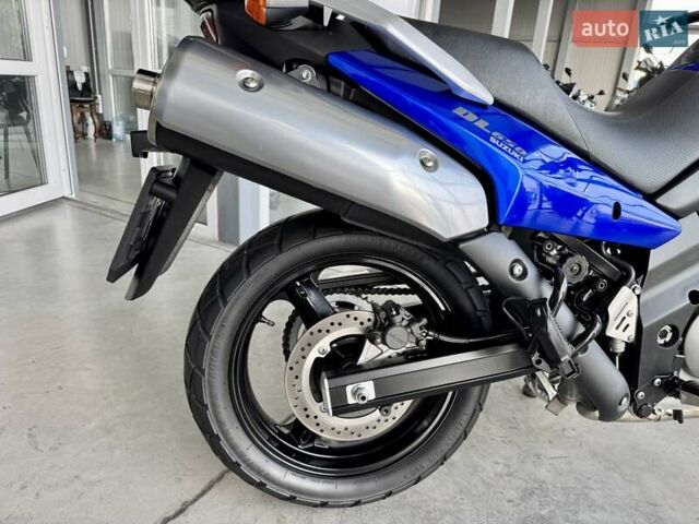 Сузуки V-Strom 650, объемом двигателя 0.65 л и пробегом 13 тыс. км за 5699 $, фото 10 на Automoto.ua