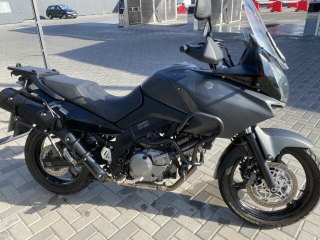 Сузуки V-Strom 650, объемом двигателя 0.65 л и пробегом 0 тыс. км за 4600 $, фото 3 на Automoto.ua