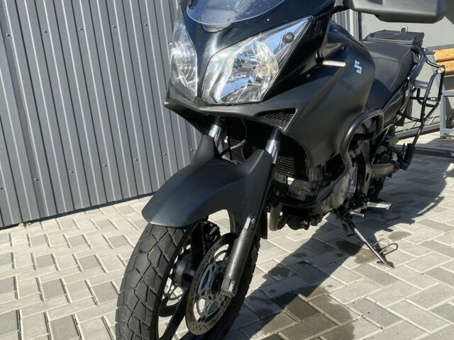 Сузуки V-Strom 650, объемом двигателя 0.65 л и пробегом 0 тыс. км за 4600 $, фото 2 на Automoto.ua