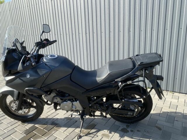 Сузуки V-Strom 650, объемом двигателя 0.65 л и пробегом 0 тыс. км за 4600 $, фото 4 на Automoto.ua