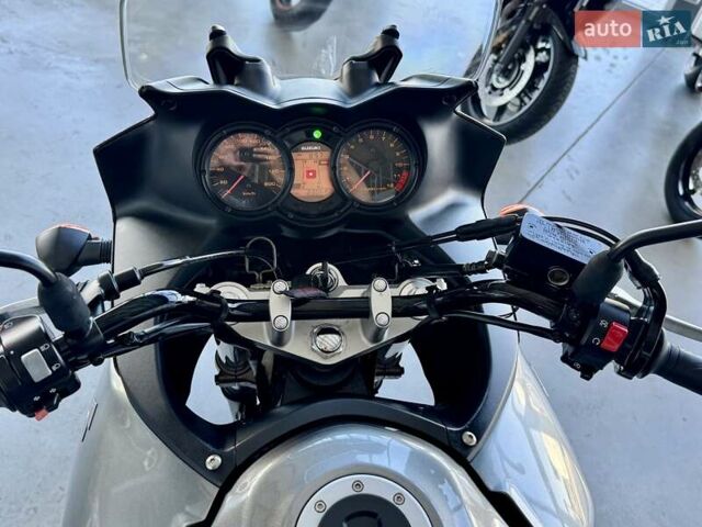 Сузуки V-Strom 650, объемом двигателя 0.65 л и пробегом 23 тыс. км за 5399 $, фото 14 на Automoto.ua