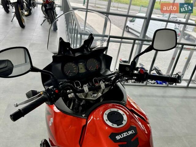 Сузуки V-Strom 650 2009 в Хмельницком на Automoto.ua Сузуки V-Strom 650, объемом двигателя 0.65 л и пробегом 20 тыс. км за 6299 $, фото 14 на Automoto.ua