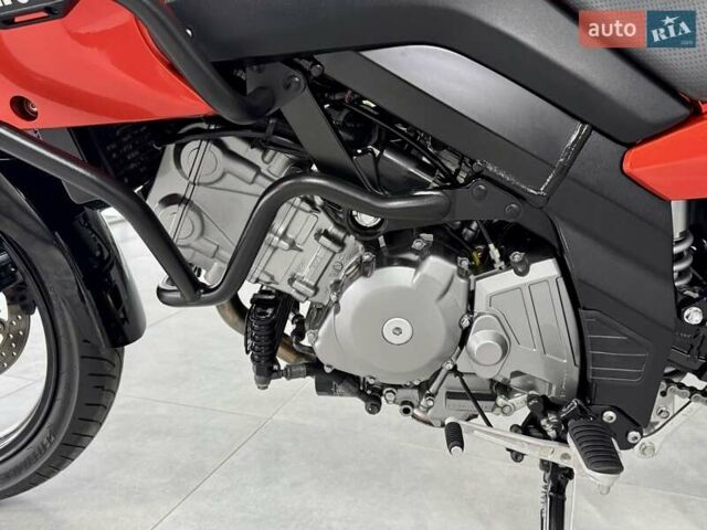 Сузуки V-Strom 650 2009 в Хмельницком на Automoto.ua Сузуки V-Strom 650, объемом двигателя 0.65 л и пробегом 20 тыс. км за 6299 $, фото 13 на Automoto.ua