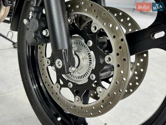 Сузуки V-Strom 650 2009 в Хмельницком на Automoto.ua Сузуки V-Strom 650, объемом двигателя 0.65 л и пробегом 20 тыс. км за 6299 $, фото 6 на Automoto.ua