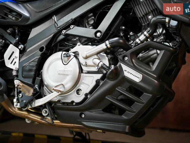 Сузуки V-Strom 650, объемом двигателя 0.65 л и пробегом 17 тыс. км за 7500 $, фото 9 на Automoto.ua