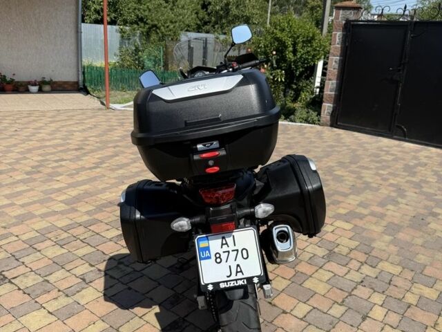 Сузуки V-Strom 650, объемом двигателя 0.65 л и пробегом 0 тыс. км за 8400 $, фото 2 на Automoto.ua