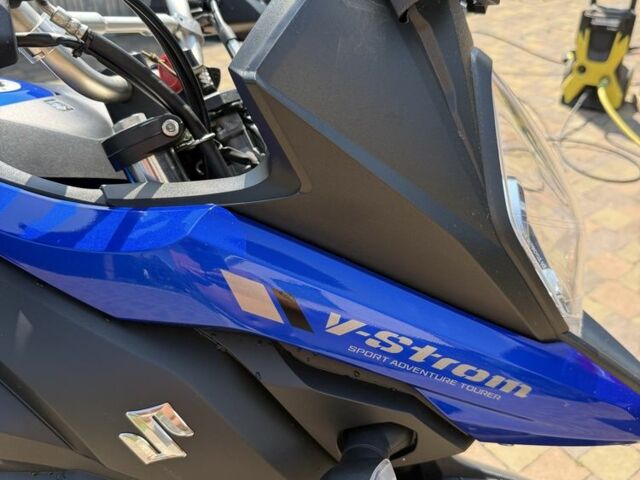 Сузуки V-Strom 650, объемом двигателя 0.65 л и пробегом 0 тыс. км за 8400 $, фото 12 на Automoto.ua
