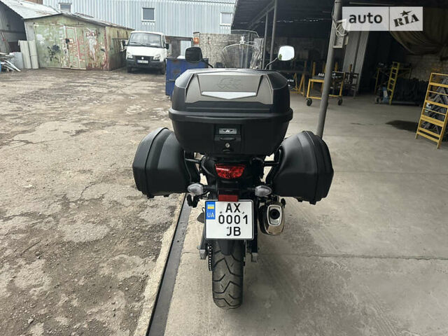 Жовтий Сузукі V-Strom 650, об'ємом двигуна 0.65 л та пробігом 9 тис. км за 9900 $, фото 12 на Automoto.ua