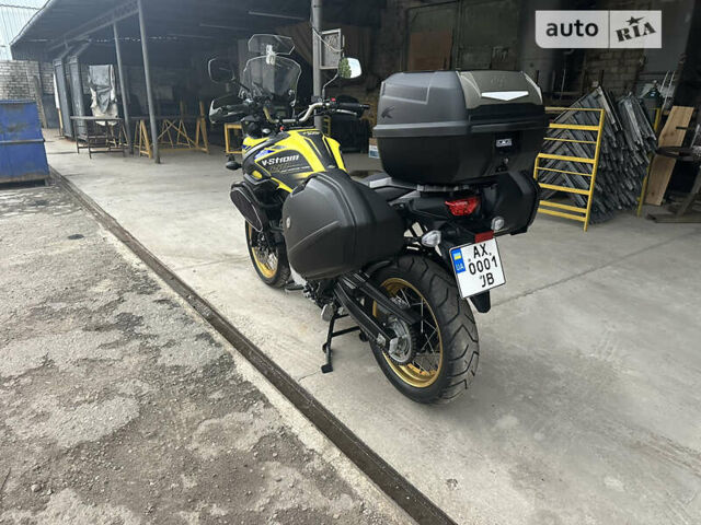 Жовтий Сузукі V-Strom 650, об'ємом двигуна 0.65 л та пробігом 9 тис. км за 9900 $, фото 13 на Automoto.ua