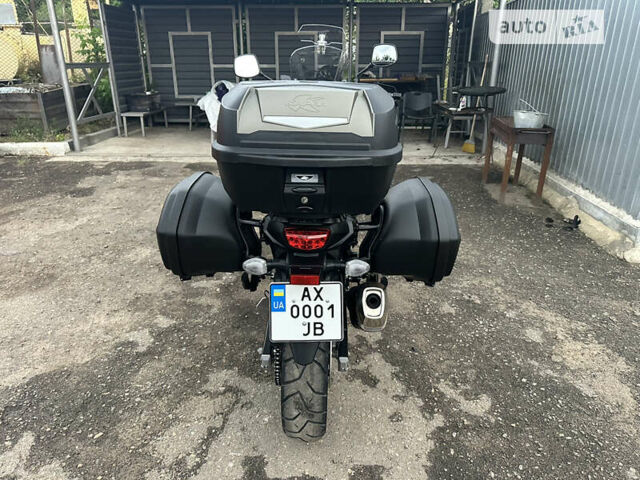 Жовтий Сузукі V-Strom 650, об'ємом двигуна 0.65 л та пробігом 9 тис. км за 9900 $, фото 5 на Automoto.ua