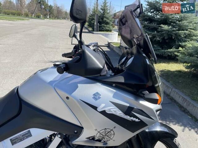 Сірий Сузукі V-Strom 650, об'ємом двигуна 0.65 л та пробігом 46 тис. км за 4250 $, фото 2 на Automoto.ua