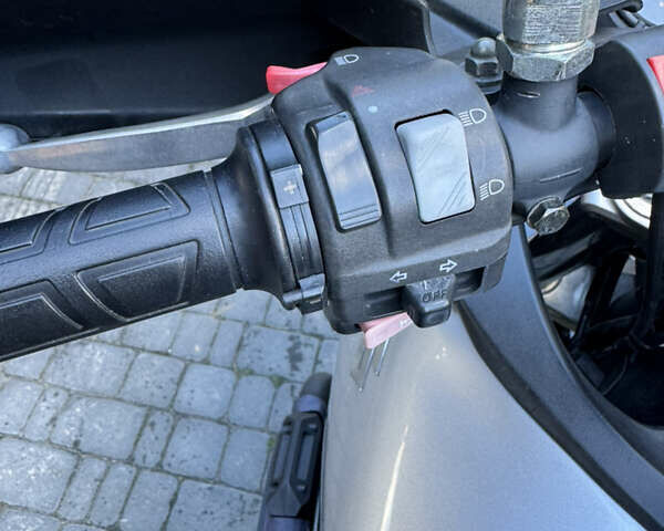 Серый Сузуки V-Strom 650, объемом двигателя 0.65 л и пробегом 54 тыс. км за 4500 $, фото 16 на Automoto.ua