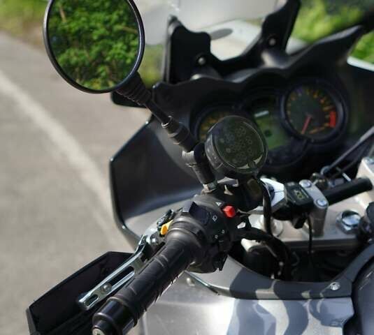 Серый Сузуки V-Strom 650, объемом двигателя 0.65 л и пробегом 52 тыс. км за 5800 $, фото 16 на Automoto.ua