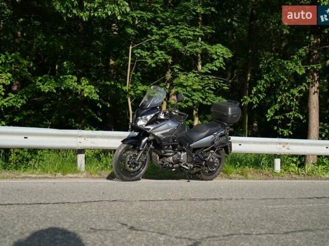 Серый Сузуки V-Strom 650, объемом двигателя 0.65 л и пробегом 52 тыс. км за 5800 $, фото 9 на Automoto.ua