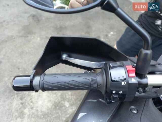 Серый Сузуки V-Strom 650, объемом двигателя 0 л и пробегом 7 тыс. км за 8200 $, фото 15 на Automoto.ua