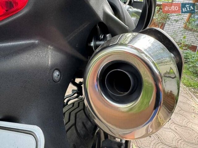 Серый Сузуки V-Strom 650, объемом двигателя 0.65 л и пробегом 8 тыс. км за 7950 $, фото 26 на Automoto.ua