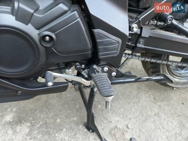 Серый Сузуки V-Strom 650, объемом двигателя 0 л и пробегом 7 тыс. км за 8200 $, фото 8 на Automoto.ua