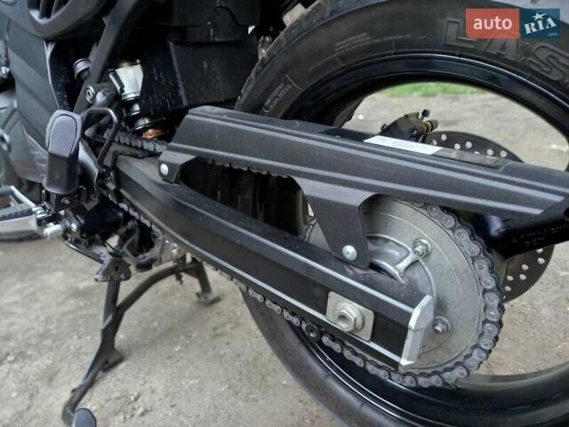 Серый Сузуки V-Strom 650, объемом двигателя 0 л и пробегом 7 тыс. км за 8200 $, фото 6 на Automoto.ua