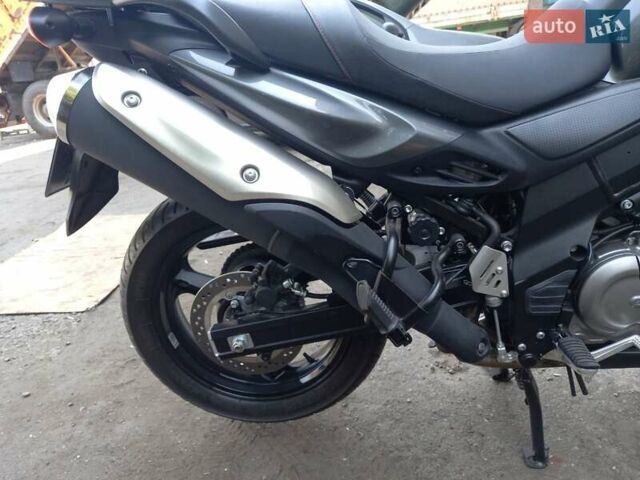 Серый Сузуки V-Strom 650, объемом двигателя 0 л и пробегом 7 тыс. км за 8200 $, фото 4 на Automoto.ua