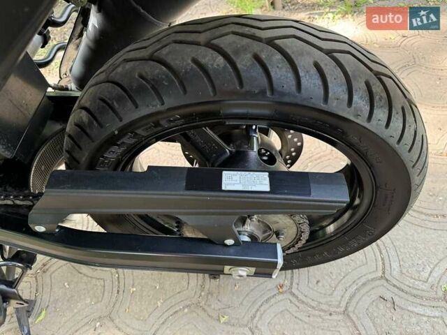 Серый Сузуки V-Strom 650, объемом двигателя 0.65 л и пробегом 8 тыс. км за 7950 $, фото 23 на Automoto.ua