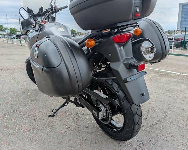 Серый Сузуки V-Strom 650, объемом двигателя 0.65 л и пробегом 43 тыс. км за 5699 $, фото 7 на Automoto.ua