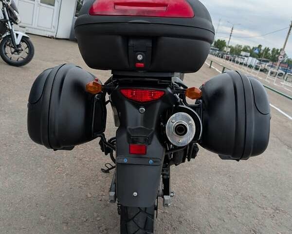 Серый Сузуки V-Strom 650, объемом двигателя 0.65 л и пробегом 43 тыс. км за 5699 $, фото 6 на Automoto.ua