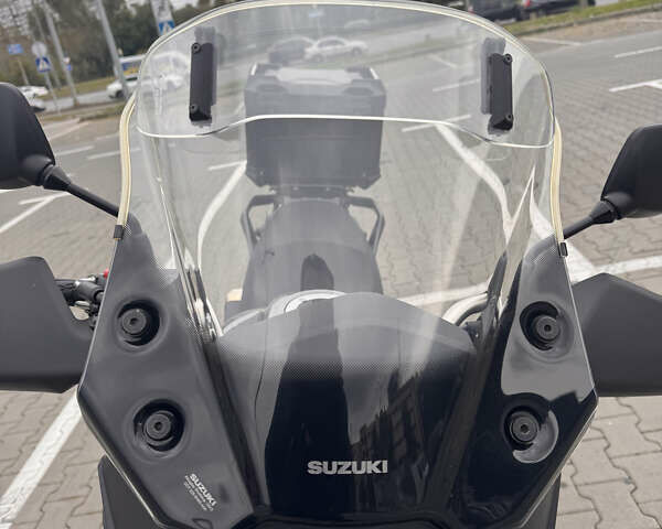 Серый Сузуки V-Strom 650, объемом двигателя 0.65 л и пробегом 10 тыс. км за 10000 $, фото 9 на Automoto.ua