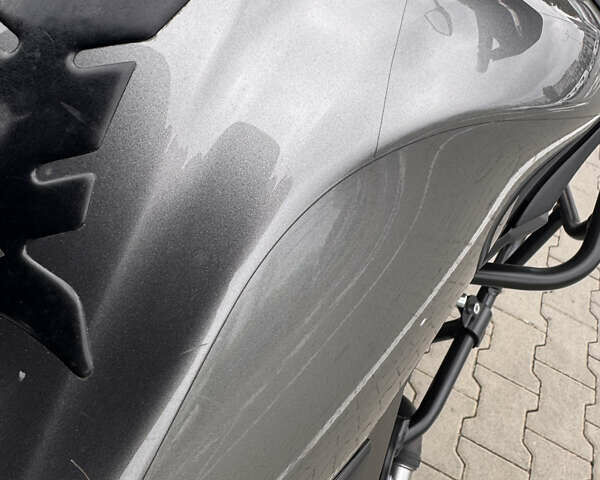 Серый Сузуки V-Strom 650, объемом двигателя 0.65 л и пробегом 10 тыс. км за 10000 $, фото 12 на Automoto.ua