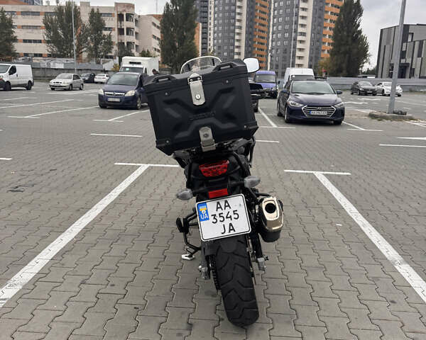 Серый Сузуки V-Strom 650, объемом двигателя 0.65 л и пробегом 10 тыс. км за 10000 $, фото 3 на Automoto.ua