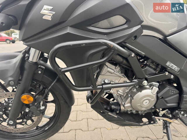 Серый Сузуки V-Strom 650, объемом двигателя 0.65 л и пробегом 10 тыс. км за 10000 $, фото 17 на Automoto.ua