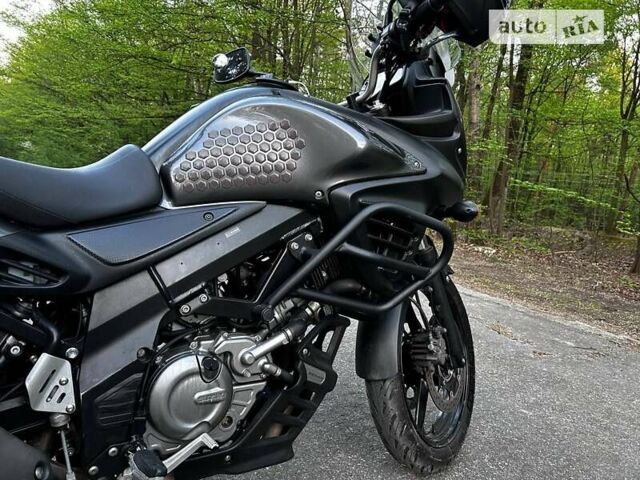 Серый Сузуки V-Strom 650, объемом двигателя 0.65 л и пробегом 39 тыс. км за 7200 $, фото 18 на Automoto.ua