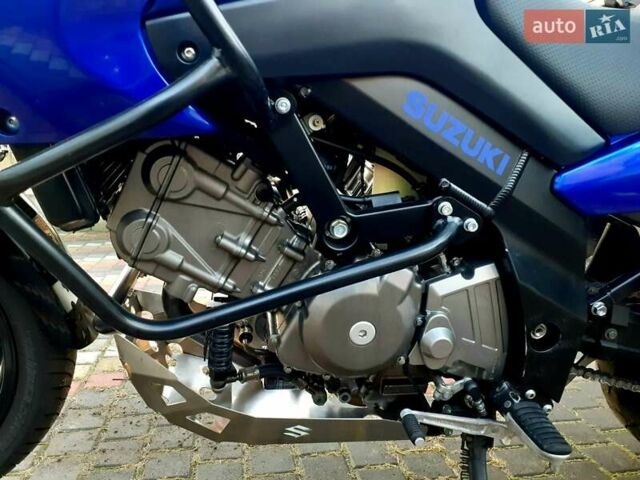 Синий Сузуки V-Strom 650, объемом двигателя 0.65 л и пробегом 36 тыс. км за 4700 $, фото 14 на Automoto.ua