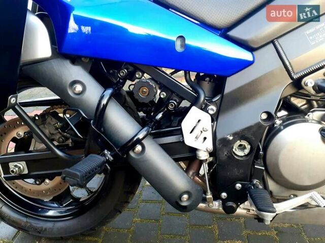 Синий Сузуки V-Strom 650, объемом двигателя 0.65 л и пробегом 36 тыс. км за 4700 $, фото 10 на Automoto.ua