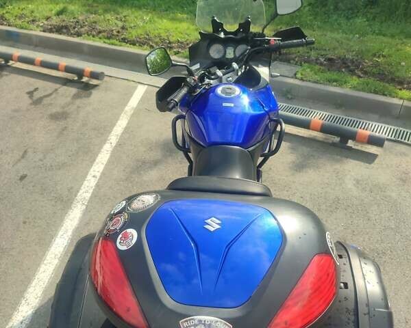 Синий Сузуки V-Strom 650, объемом двигателя 0.65 л и пробегом 65 тыс. км за 5000 $, фото 6 на Automoto.ua
