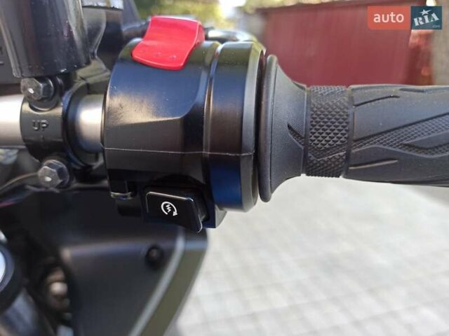 Синий Сузуки V-Strom 650, объемом двигателя 0.65 л и пробегом 6 тыс. км за 7550 $, фото 35 на Automoto.ua