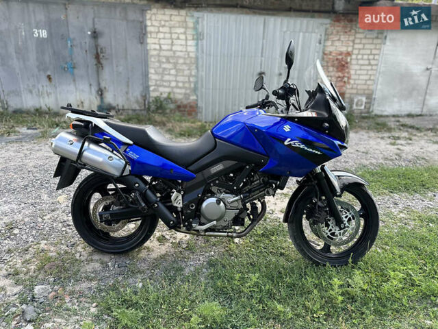 Синий Сузуки V-Strom 650, объемом двигателя 0.65 л и пробегом 26 тыс. км за 4750 $, фото 11 на Automoto.ua