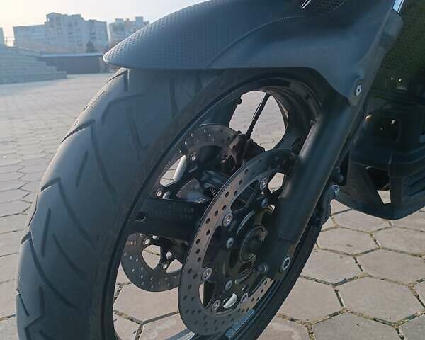 Синій Сузукі V-Strom 650, об'ємом двигуна 0.65 л та пробігом 30 тис. км за 7600 $, фото 5 на Automoto.ua