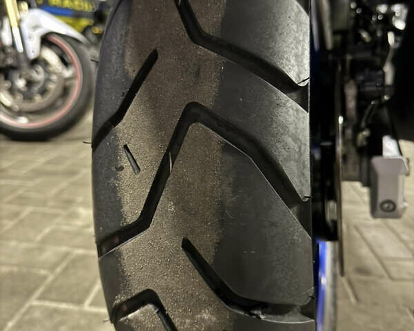Синий Сузуки V-Strom 650, объемом двигателя 0 л и пробегом 12 тыс. км за 8950 $, фото 7 на Automoto.ua