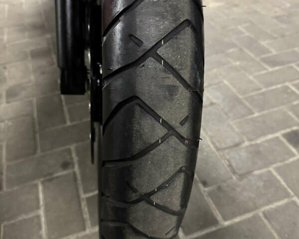 Синий Сузуки V-Strom 650, объемом двигателя 0 л и пробегом 12 тыс. км за 8950 $, фото 3 на Automoto.ua