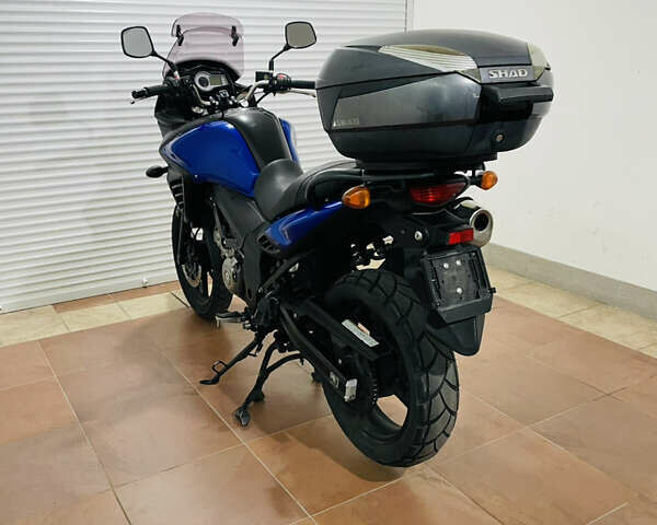 Сузуки V-Strom 650 2013 в Киеве на Automoto.ua Синий Сузуки V-Strom 650, объемом двигателя 0.65 л и пробегом 45 тыс. км за 7500 $, фото 15 на Automoto.ua
