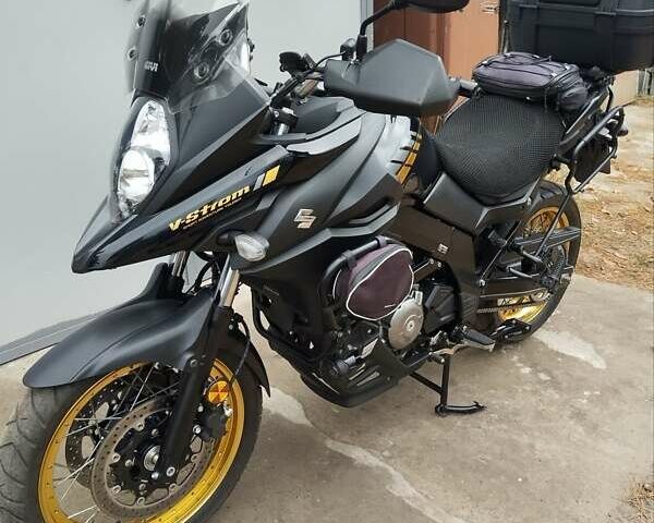 Черный Сузуки V-Strom 650/XT, объемом двигателя 0.65 л и пробегом 40 тыс. км за 8200 $, фото 4 на Automoto.ua