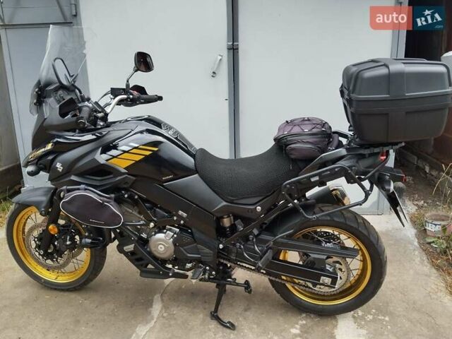 Черный Сузуки V-Strom 650/XT, объемом двигателя 0.65 л и пробегом 40 тыс. км за 8200 $, фото 1 на Automoto.ua