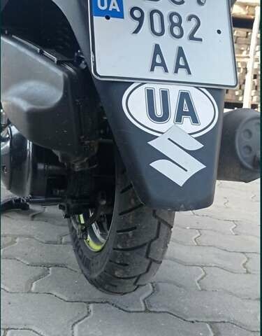 Черный Сузуки Vecstar 125, объемом двигателя 0.12 л и пробегом 33 тыс. км за 1150 $, фото 4 на Automoto.ua